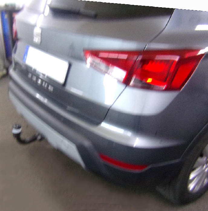 Anhängerkupplung für Seat Arona auch FR, XCELLENCE, Beats, Style, Reference 2017-2021 Ausf.: V-abnehmbar 45 Grad