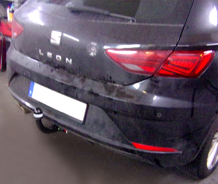 Anhängerkupplung für Seat Leon Fließheck Typ 5F 2017-2019 Ausf.: V-abnehmbar 45 Grad