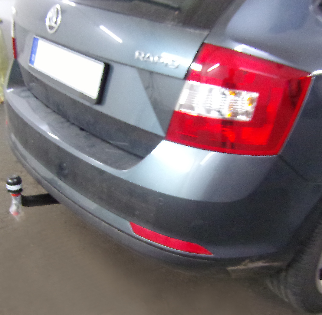 Anhängerkupplung für Skoda Rapid Spaceback 2013-2015 Ausf.: V-abnehmbar