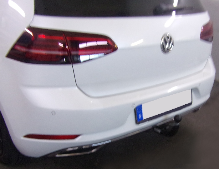 Anhängerkupplung für VW Golf VII Limousine, nicht 4x4 2017- Ausf.: V-abnehmbar