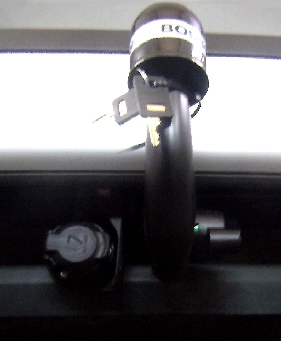 Anhängerkupplung für Seat Arona auch FR, XCELLENCE, Beats, Style, Reference 2017-2021 Ausf.: V-abnehmbar 45 Grad