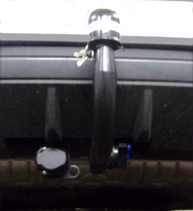 Anhängerkupplung für Seat Leon Fließheck Typ 5F, spez. Cupra 2WD 2017-2020 Ausf.: V-abnehmbar